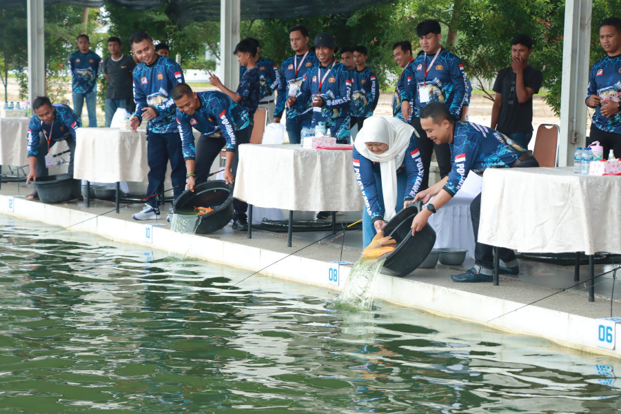 Sambut Hari Bhayangkara, Polres Kampar Gelar Lomba Mancing